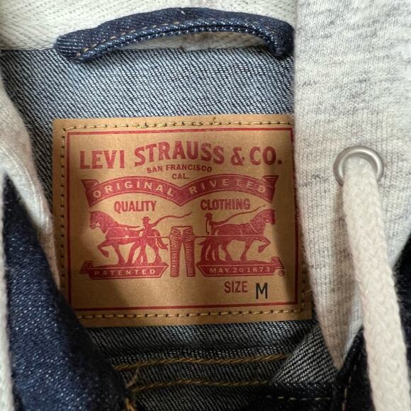 Boys Levi's Denim Jacket With Sweatshirt Sleeves And Hood Size Medium - Picture 4 of 7
